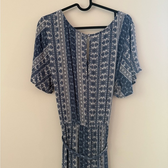 Mi ami Blue and White Midi Tie Dress - Picture 6 of 6